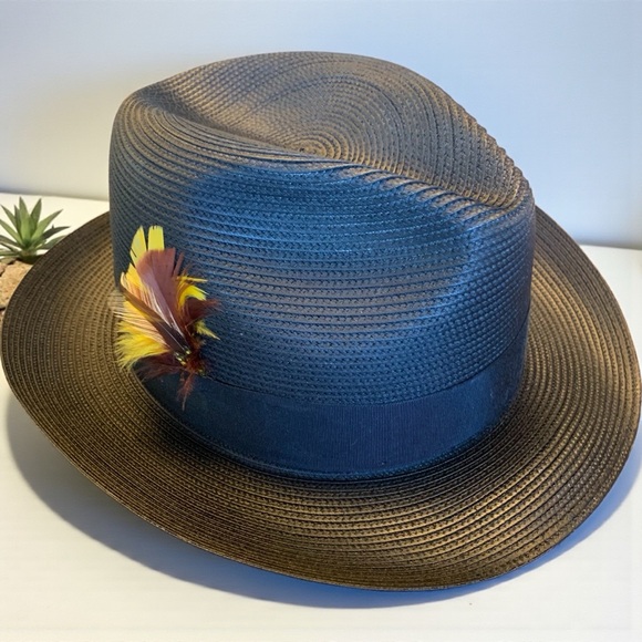 Dobbs Fifth Avenue New York Stylish Black  Fedora with Feather Accent sz 7 1/4 - Picture 2 of 7